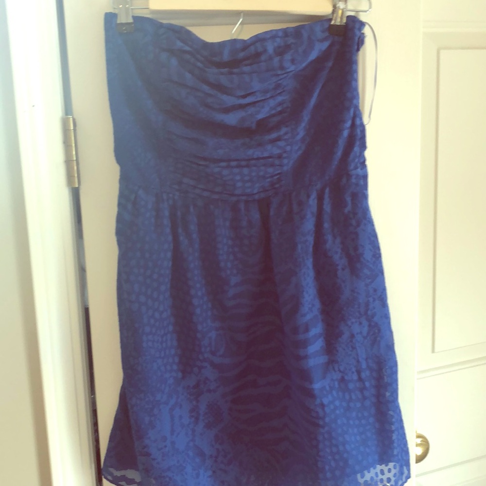 Blue strapless dress